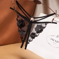 String Ouvert à Lanières Et Bijou 2102237 - Noir