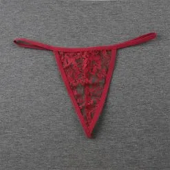 String Sexy Motifs Floraux 190D00 - Rouge
